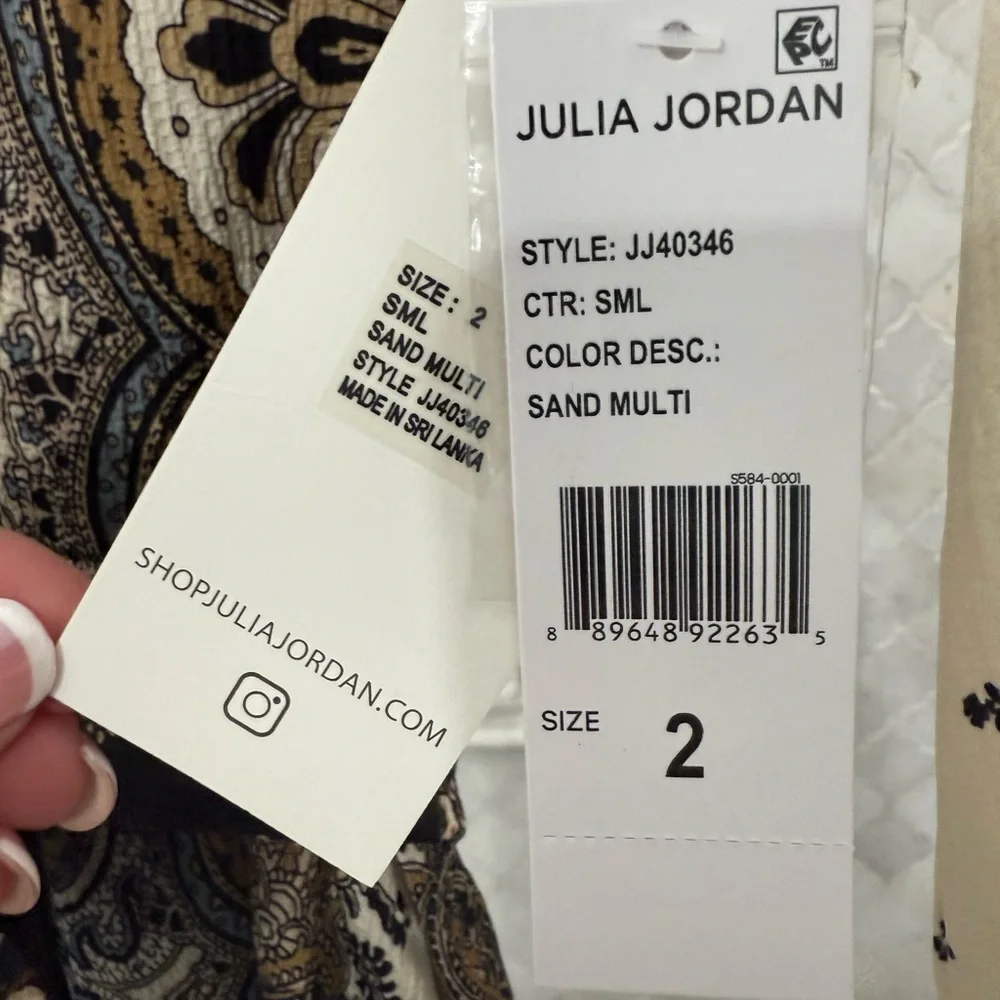 Julia Jordan Paisley Print Maxi Dress - Cream and Brown - Picture 5 of 7